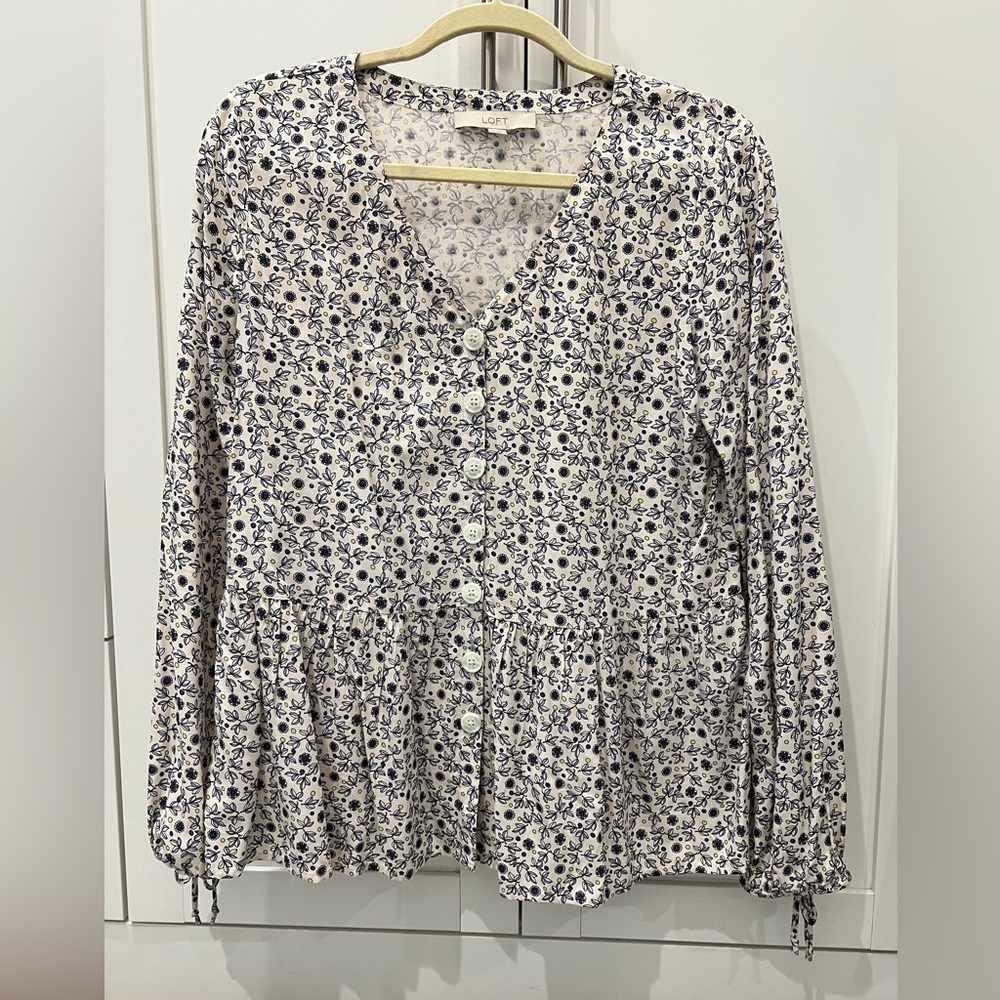 Long sleeve floral pattern blouse